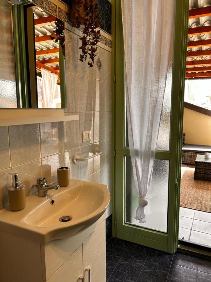 Ferienwohnung Bon Bon Del Corso Con Terrazzo E Aria Condizionata Asti Exterior foto
